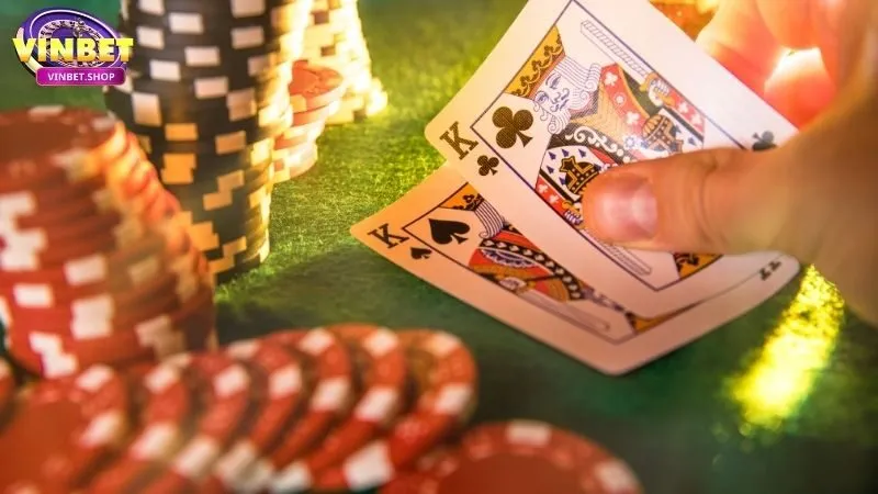Poker Vinbet: Hướng Dẫn Chơi & Chiến Thuật Thắng Lớn